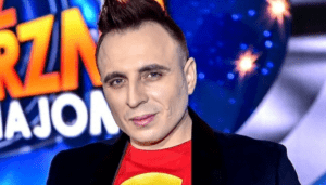 Czadoman zwycięzcą programu "Twoja twarz brzmi znajomo". Wokalista rozłożył wszystkich na łopatki! menelaos | Disco-Polo.eu