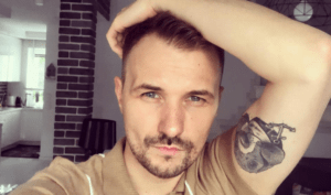 Maciej Smoliński u boku jednej z najpopularniejszych piosenkarek. Przez lata była... Boys | Disco-Polo.eu