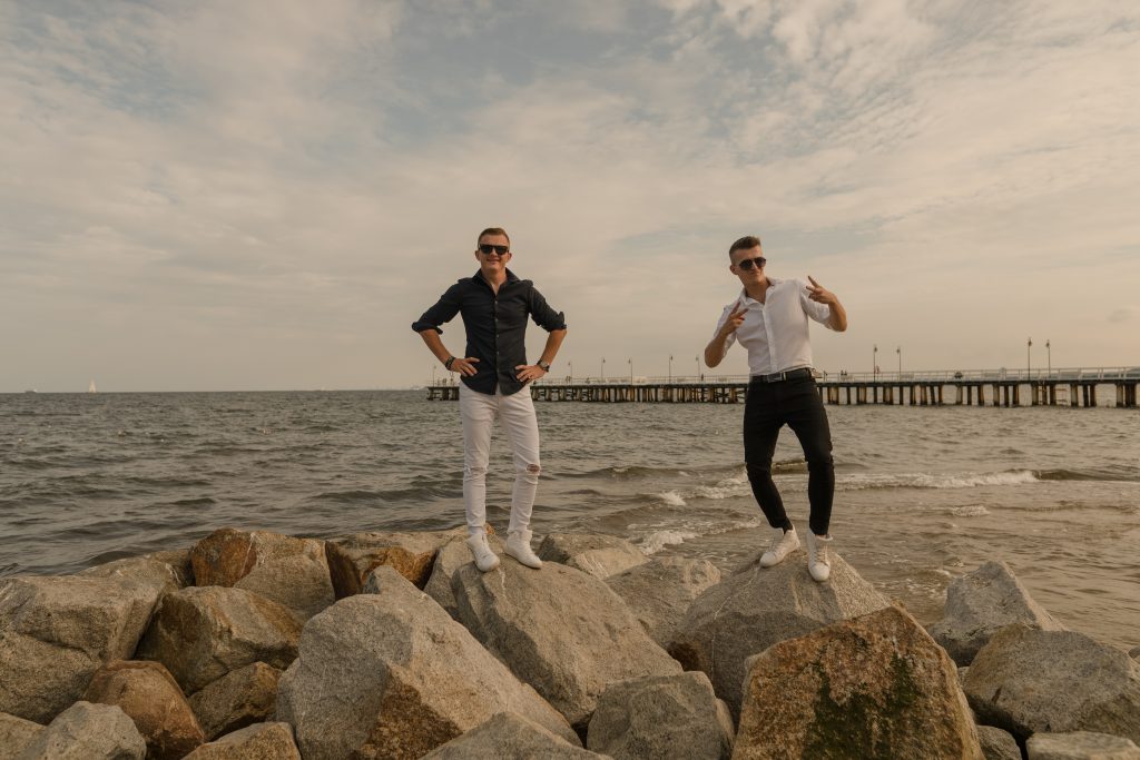 Mamy taneczny hit jesieni 2021! Zespół BadBoys stworzył coś niesamowitego! BadBoys | Disco-Polo.eu