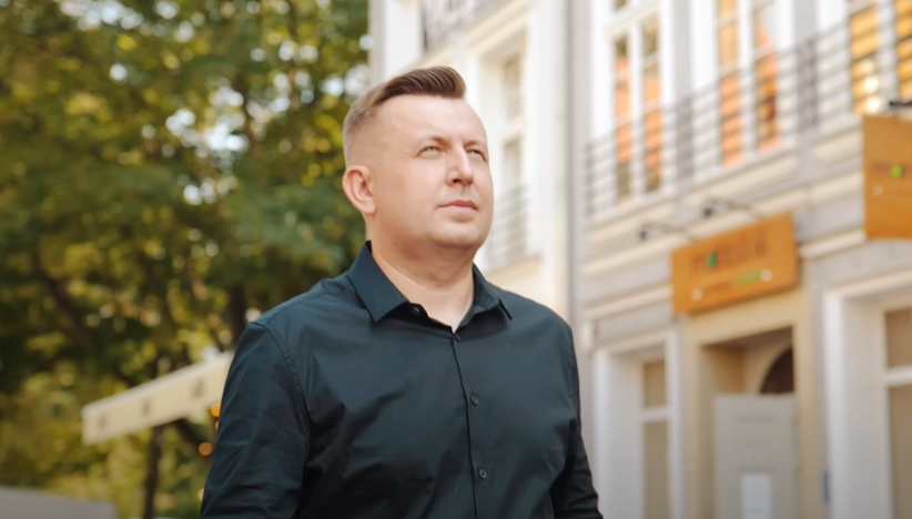 Po dłuższej przerwie zespół Verdis powraca z nowością pt. "Tylko kochaj mnie". Nowy teledysk już dostępny. Verdis