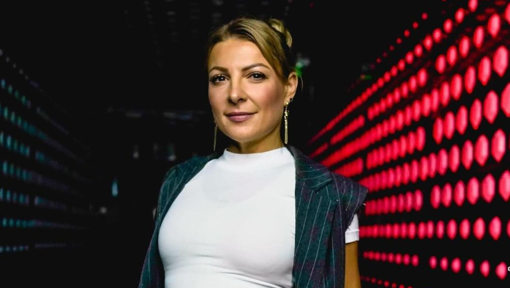 Magdalena Narożna obchodzi urodziny! Zobaczcie jak z biegiem lat zmieniła się gwiazda disco polo! Magdalena Narożna | Disco-Polo.eu