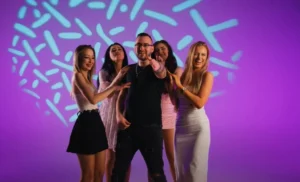 Bartii na piedestale disco polo?! Nowość pt. "Dziewczyno" zdeklasowała konkurencję?! bartii | Disco-Polo.eu