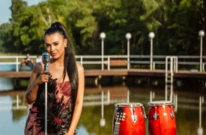 Nowość od Red Queen pt. "Poczuj Chill". Posłuchaj nowej wokalistki weekend | Disco-Polo.eu