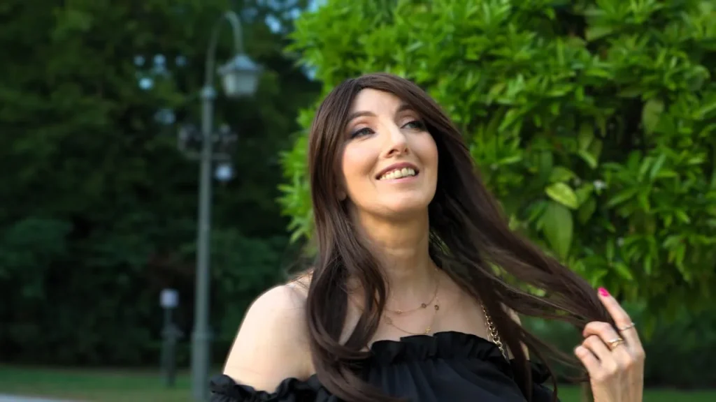BASIA CZOŁPIŃSKA – W PODRÓŻ NIEZNANĄ (Official Video) BASIA CZOŁPIŃSKA – W PODRÓŻ NIEZNANĄ (Official Video)