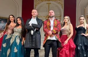 Dawid Narożny i Dawid Obserwator i wspólna nowość „Ona jest szalona”