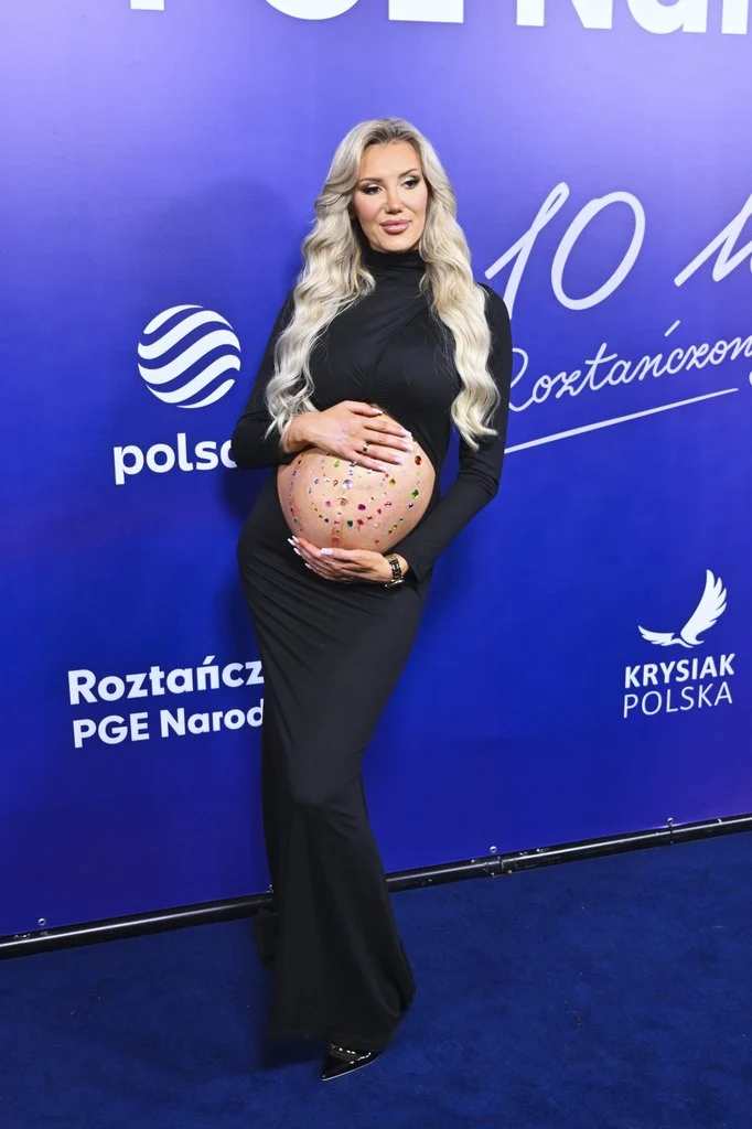 Skandal pod wpisem Maluby! Przyszła mama nie wytrzymała po tych komentarzach Skandal pod wpisem Maluby! Przyszła mama nie wytrzymała po tym komentarzu