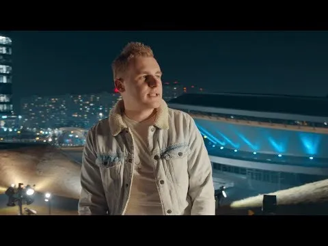 Tego jeszcze nie było! Wokalista disco polo nagrał utwór z pomocą odkurzacza. | Disco-Polo.eu